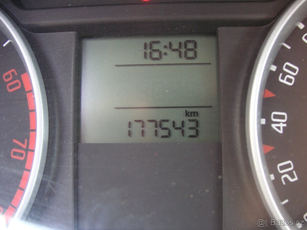 Škoda Fabia II 1.4i 16V 63kw - Serviska - 12