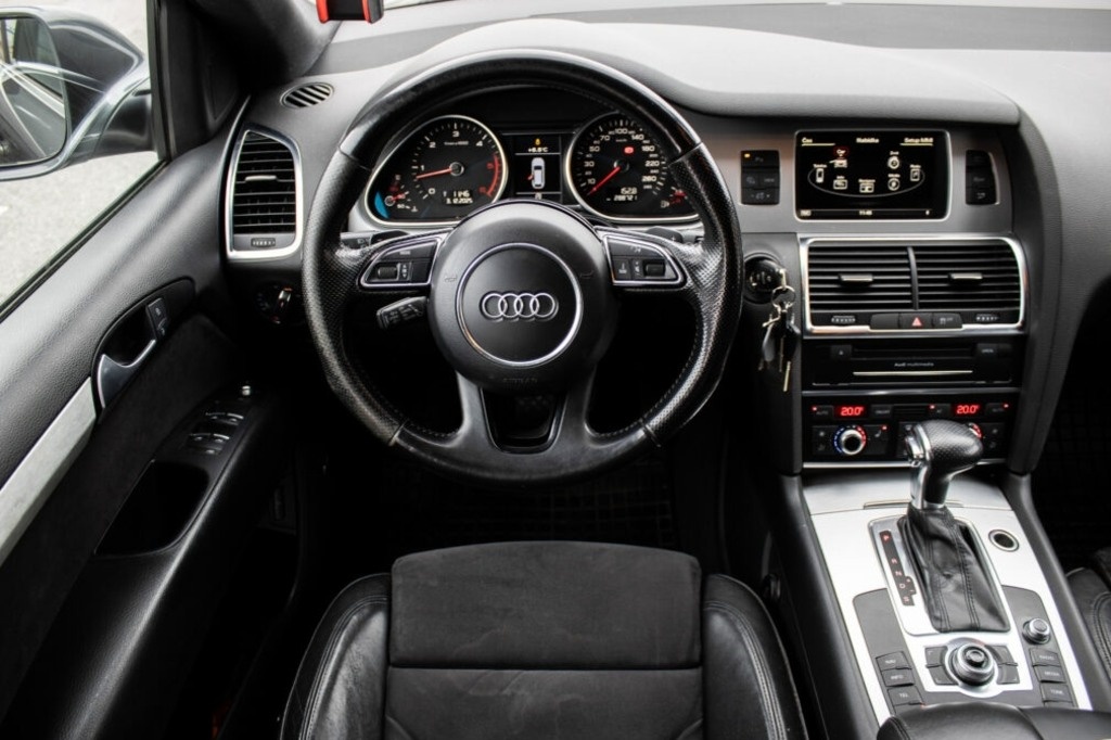 Audi Q7 3.0 TDI quattro Tiptronic S-line (2011) - 12