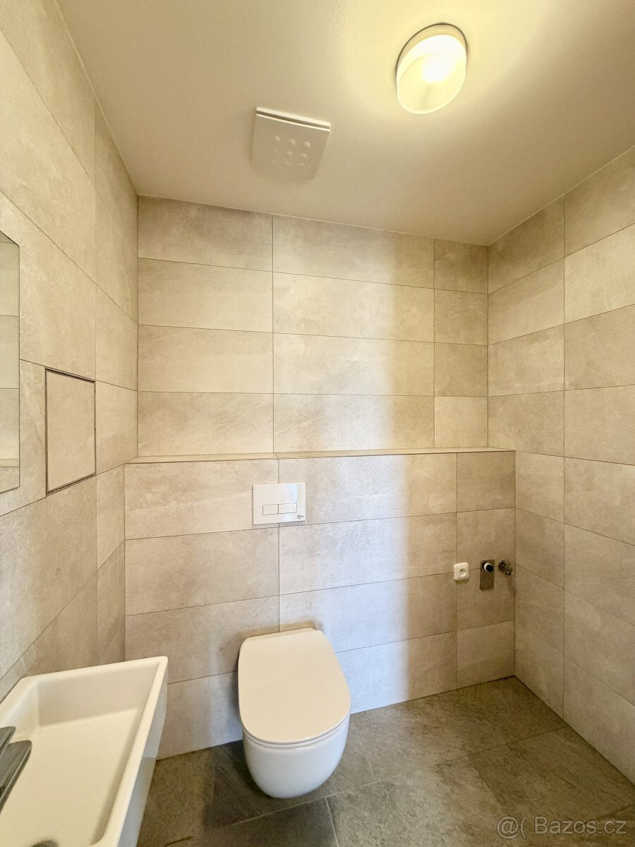 Pronájem bytu 2+kk, Vítězná, Liberec, 20500 Kč/měs, 56 m2 - 12