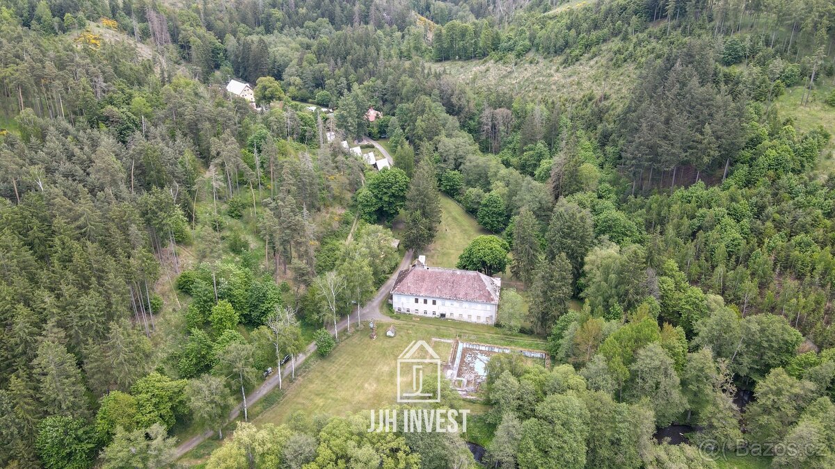 Prodej historické vily / bývalého hotelu s potenciálem – Mar - 12