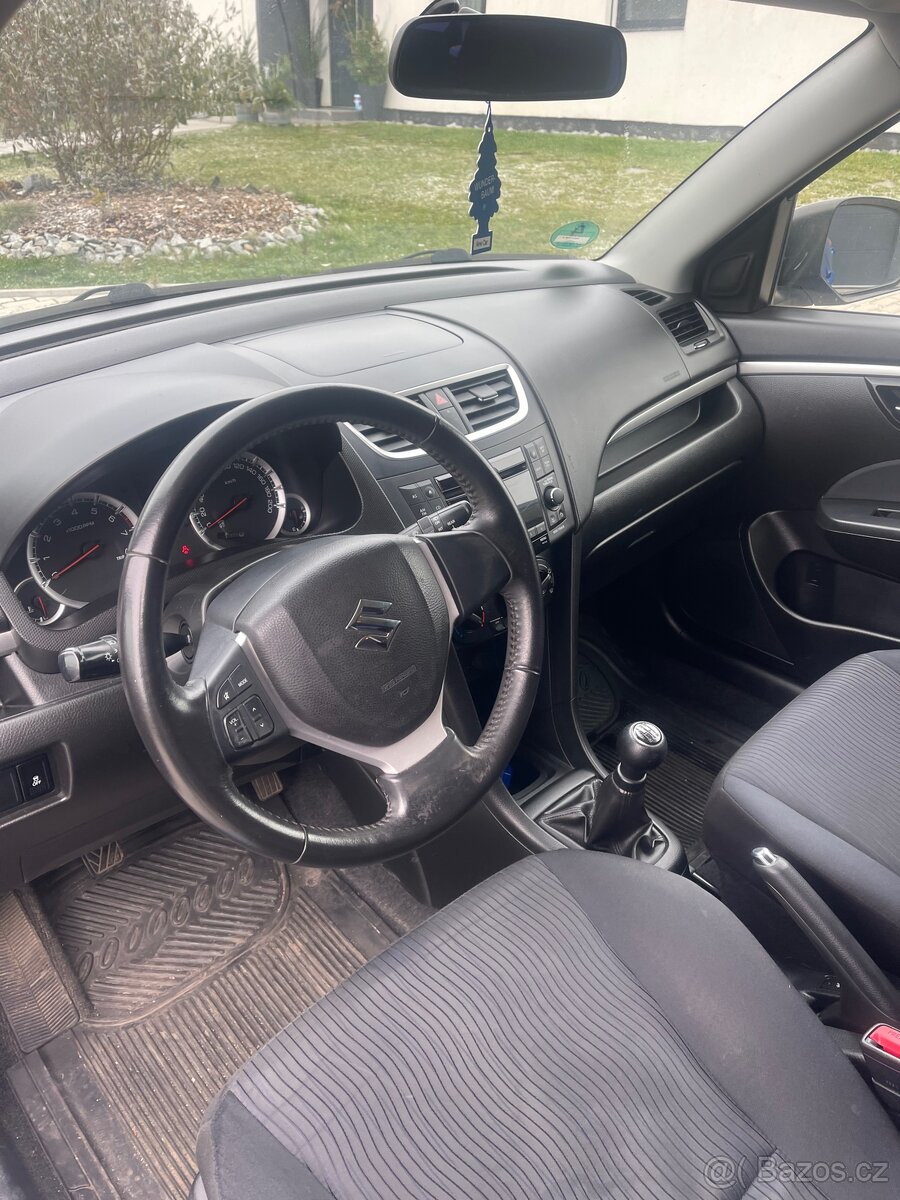 Suzuki Swift 1.2 i 69 kw 4x4 r.v 2010. 122000 km - 12