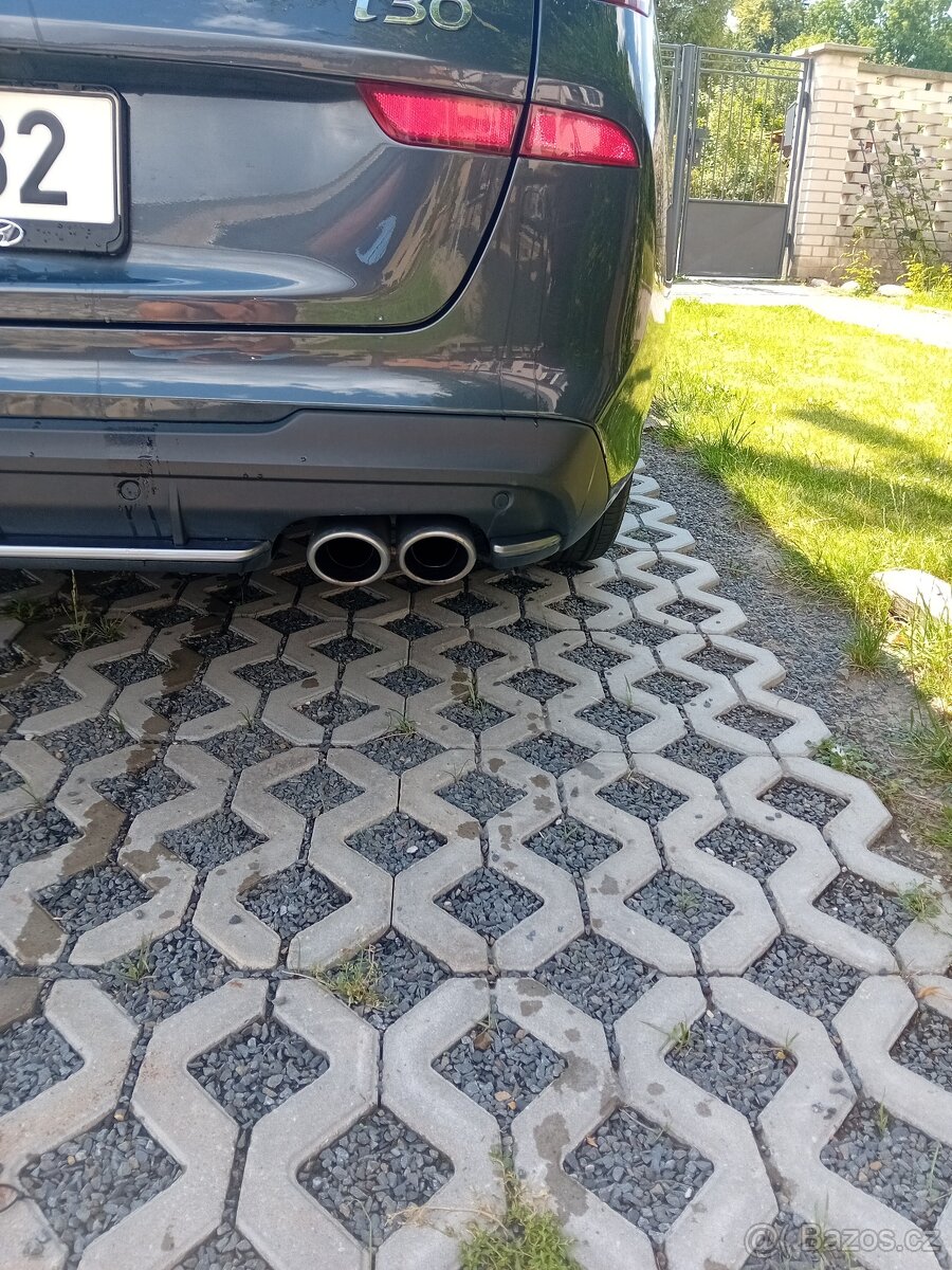 Hyundai i30 combi 48V - 12