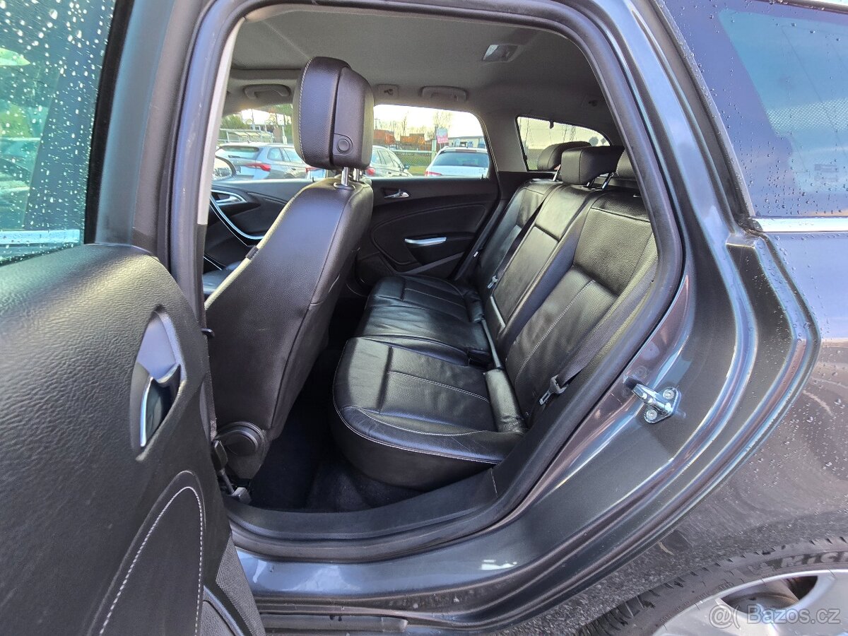 Opel Astra 1.6 T 132W Sport Cosmo - 12