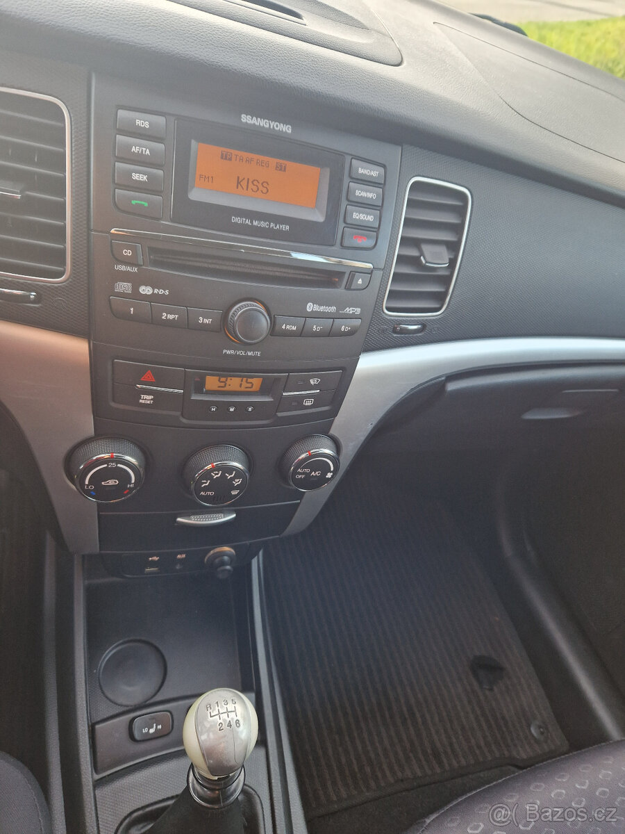 SsangYong Korando 2.0 XDi - 2012 4x4 závěs 2t - 12