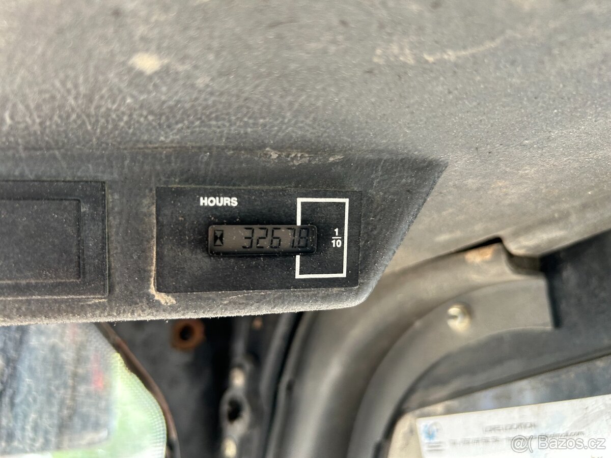 JCB Smykový nakladač - 12