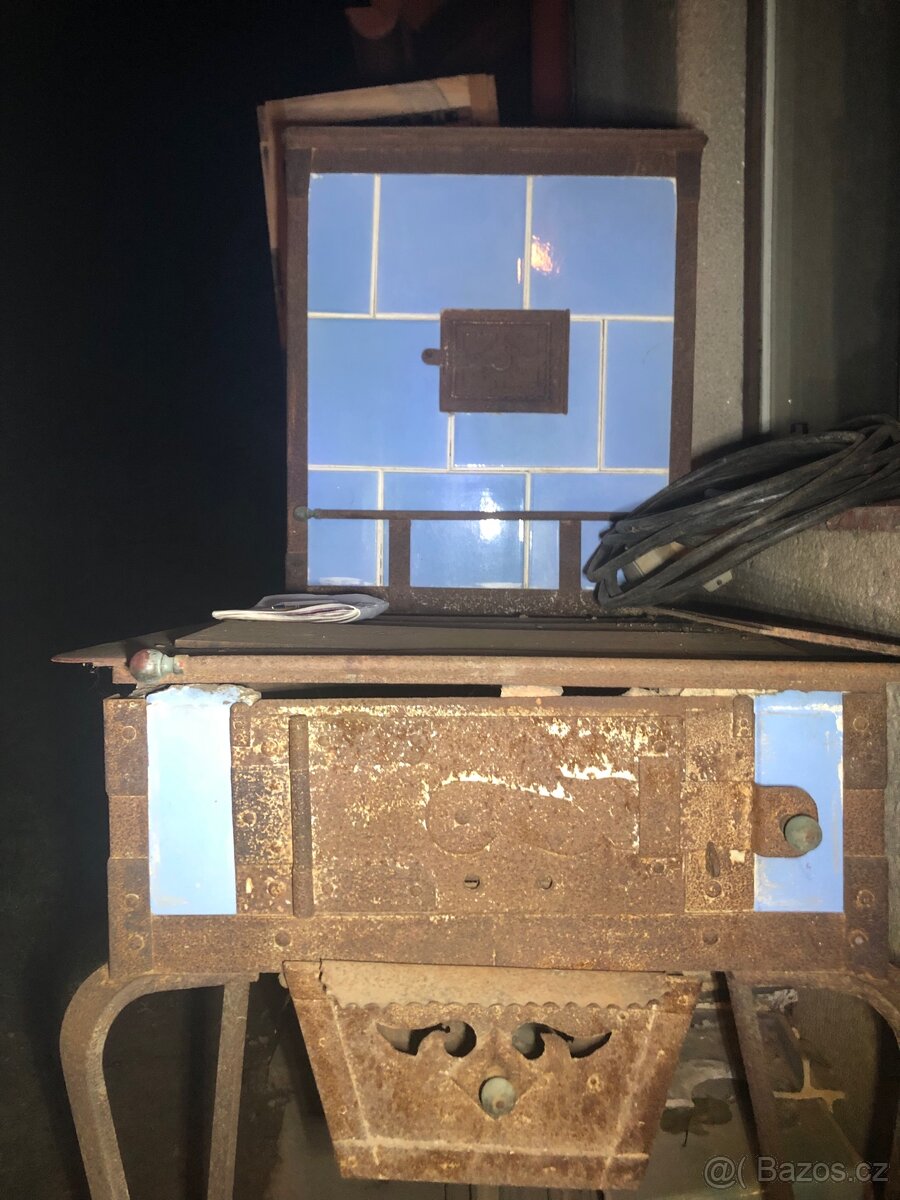 Starožitná Kachlová Kamna - 12