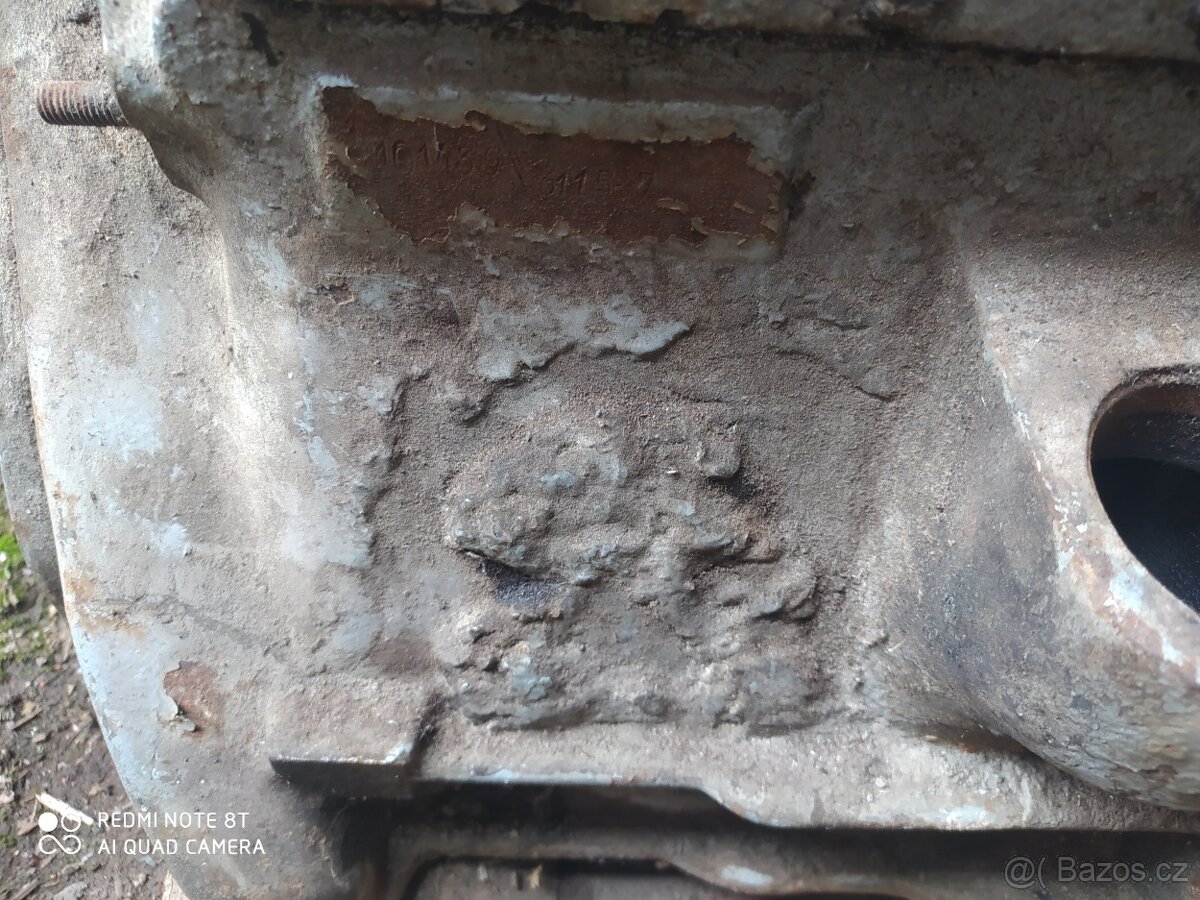 Díly na předválečné Mercedesy - 12