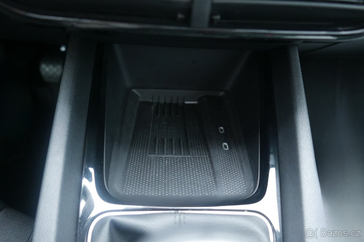 Škoda Octavia 1.5 TSI 110kW M6° Selection - 12