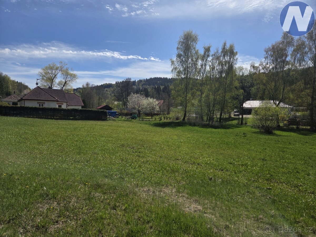 Leptač, stavební parcela - 12