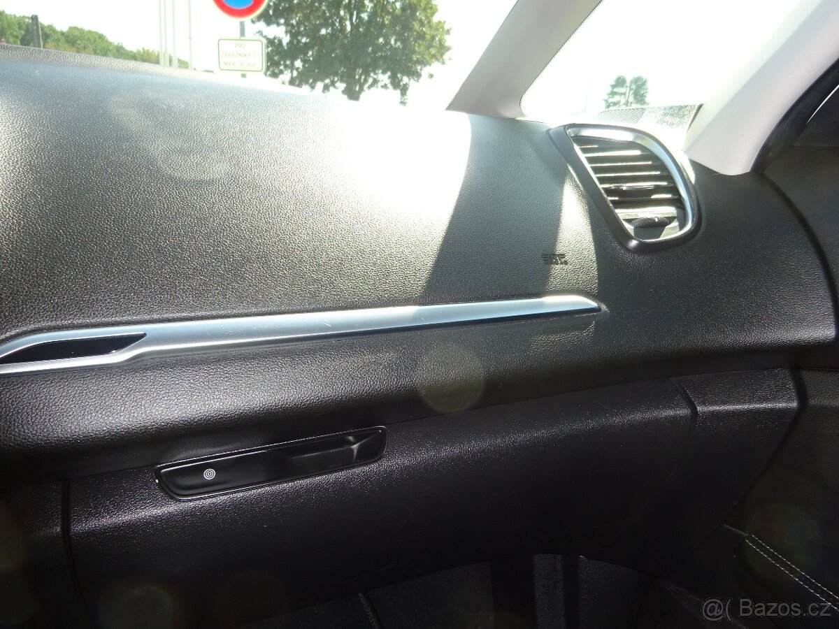 Renault Scénic 1,7 DCI - 12