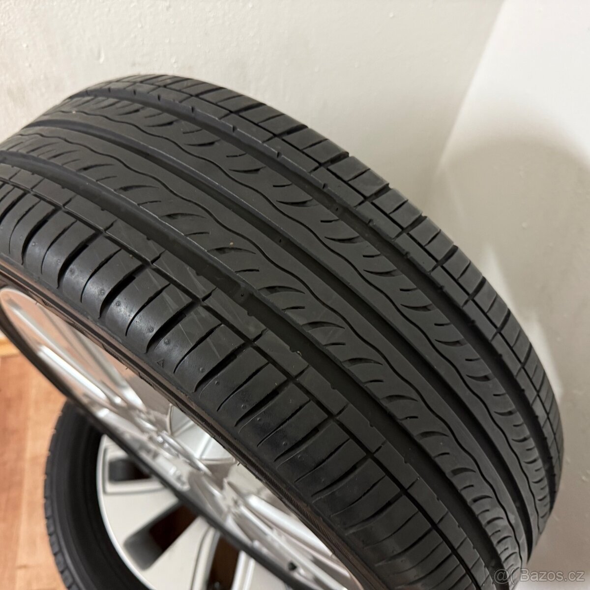 KIA RIO/STONIC 4x100 R16 ET43+LETNÍ 195/55R16 6mm - 12