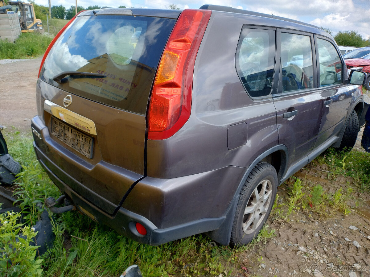 Nissan X-TRAIL 2,0DCI 2009 4x4 - dily - 12