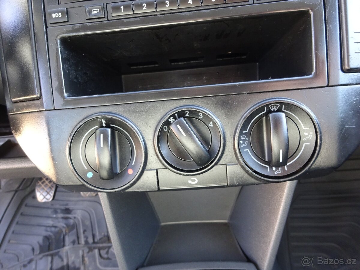 VW Polo 1.2i r.v.2003 STK:4/2027 Koupeno v ČR - 12