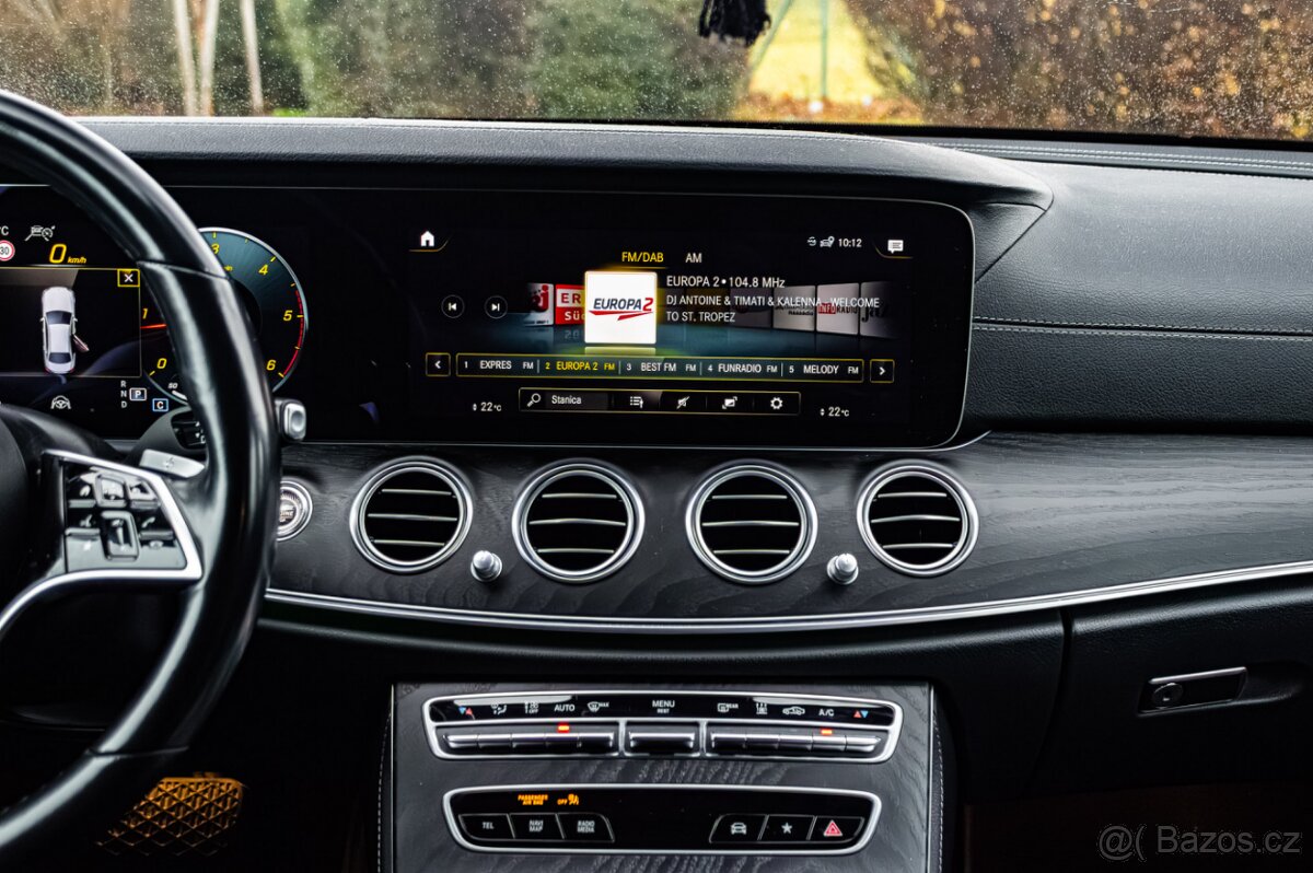 Mercedes-Benz E220d 4Matic / AMG Line / Burmester - 12