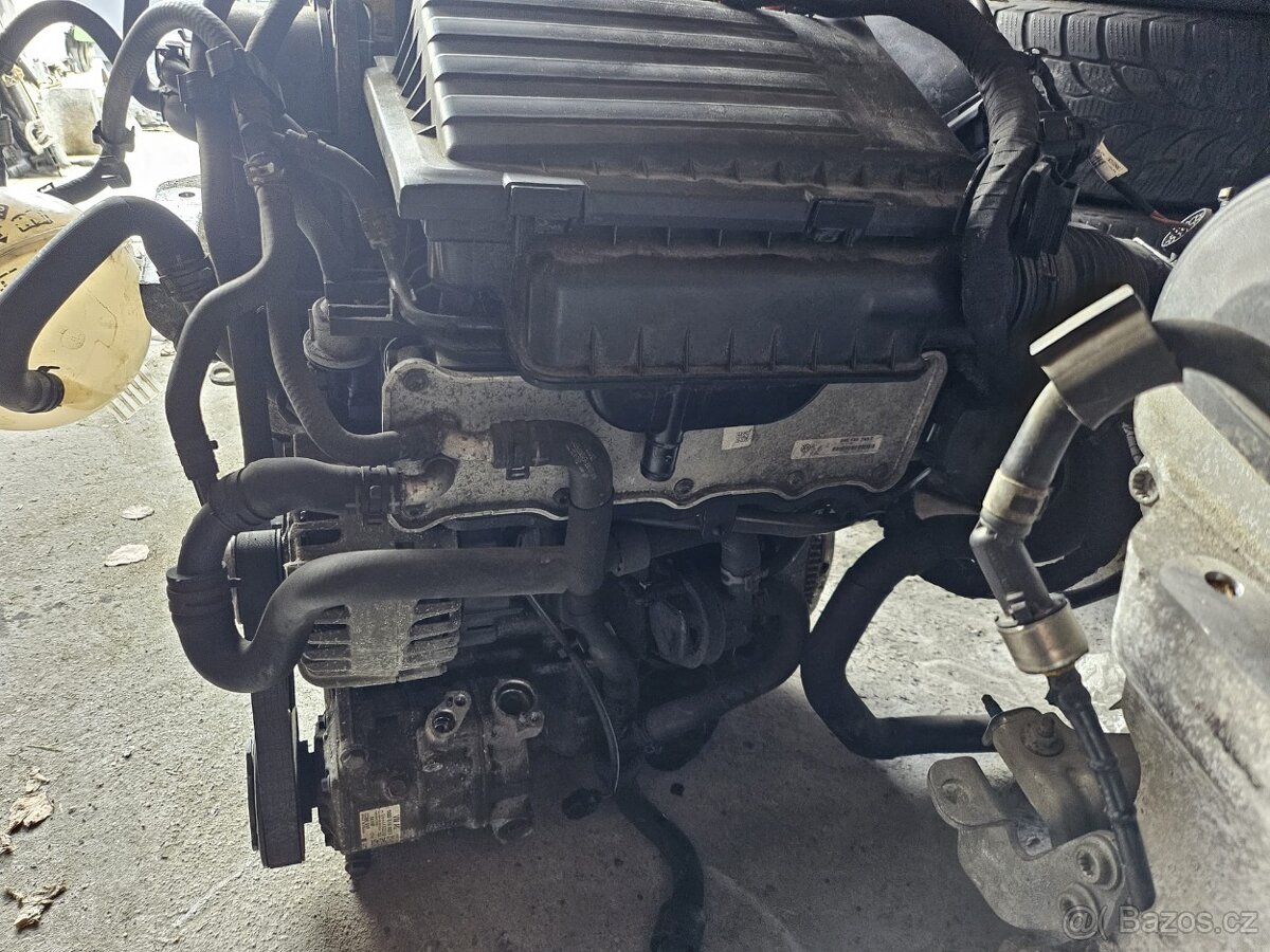 Škoda Rapid sedan a spaceback. - 12