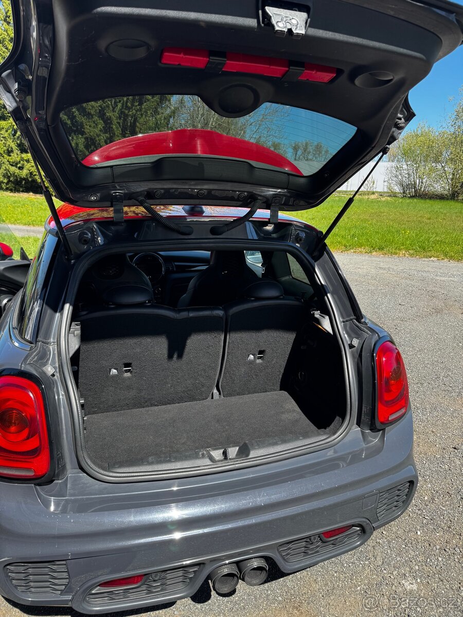 MINI JOHN COOPER WORKS - 12