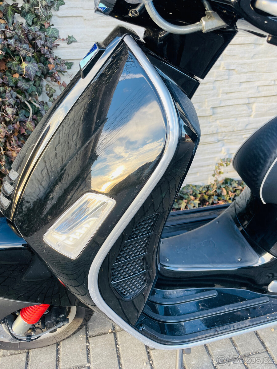 Vespa 300 GTS Super HPE 18kW - 12