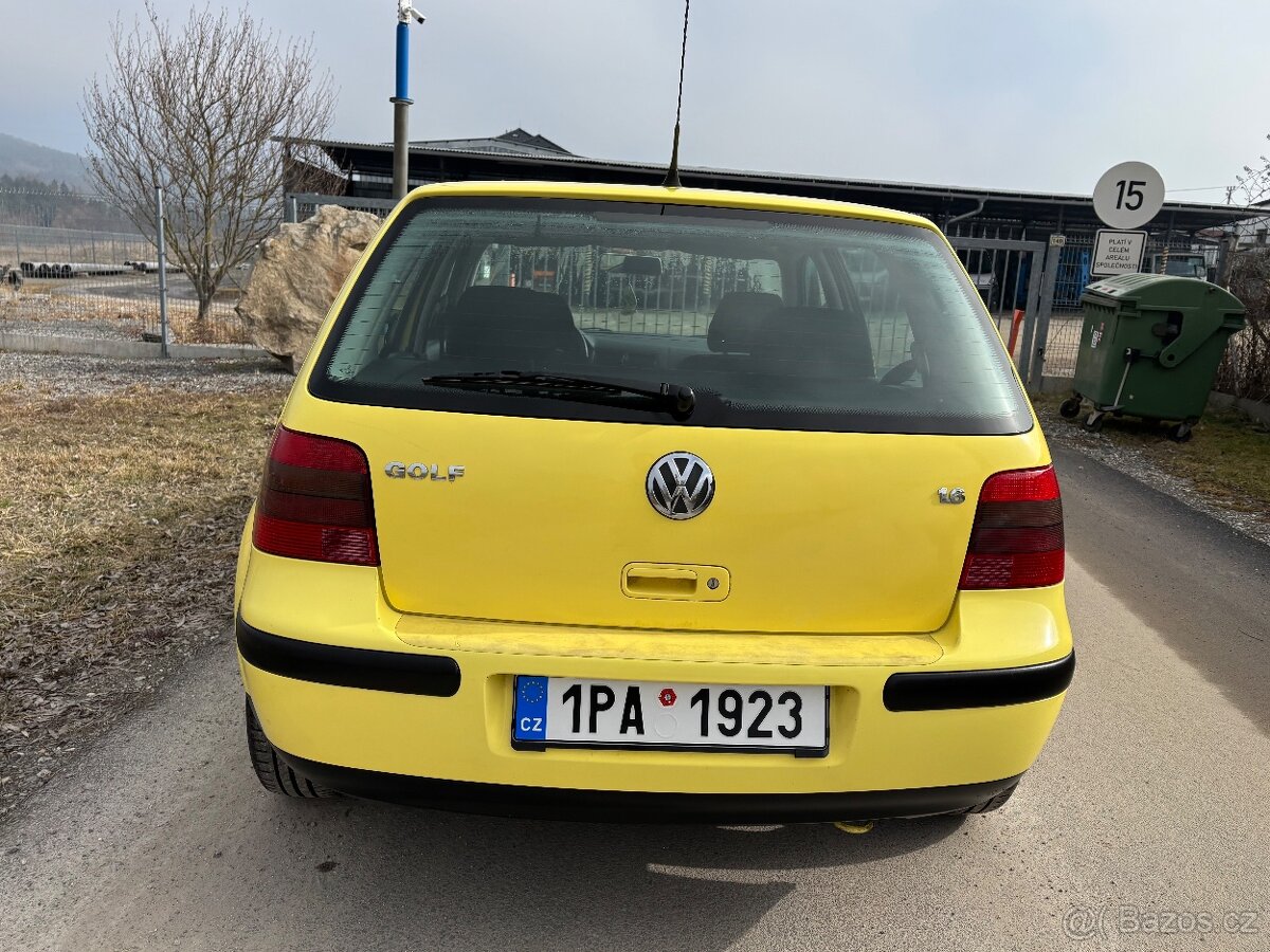 VW Golf IV 1.6i - 12