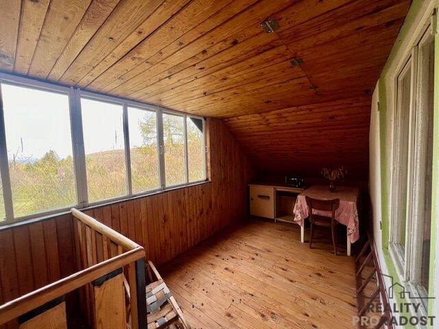 Prodej rekreační chaty s vlastním pozemkem Radějov - 12
