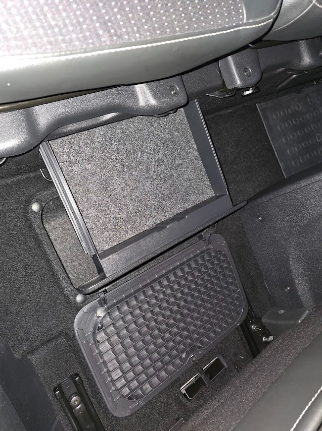 GRAND-PRODLOUŽEÝ, 1,6 BENZIN, PŮVOD ČR,2014 - 12