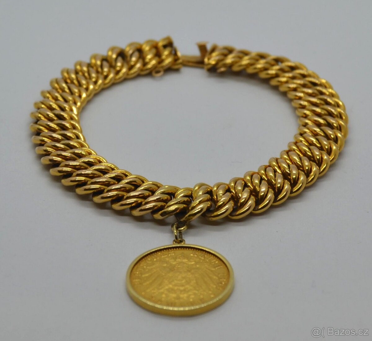 Zlatý náramek s mincí - 12
