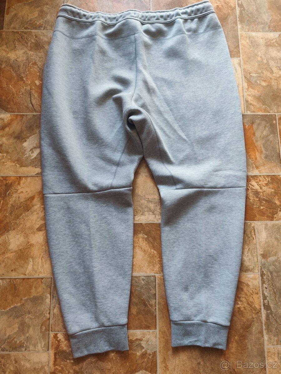 Nike Tech Fleece souprava - 12