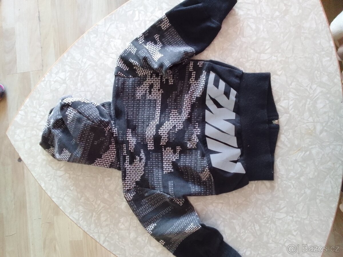 tepl.soupravy Nike - 12