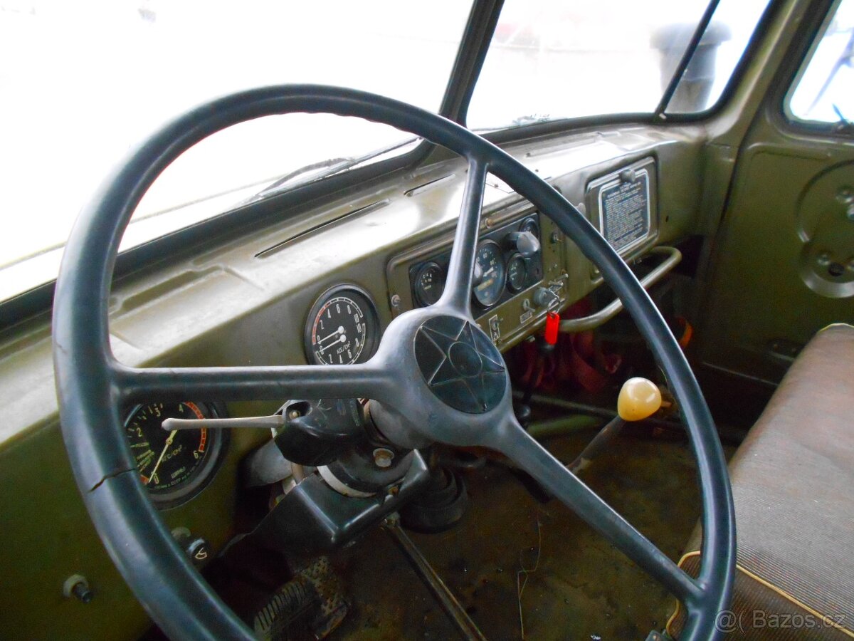 URAL 375 E 6x6 - 12