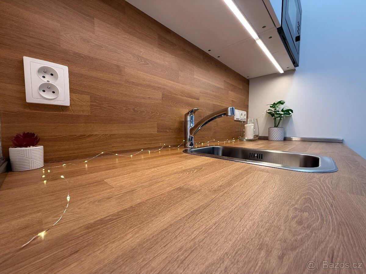 PRONÁJEM NOVÉ KANCELÁŘE O CP CCA 14,90 M2 V BRNĚ - 12