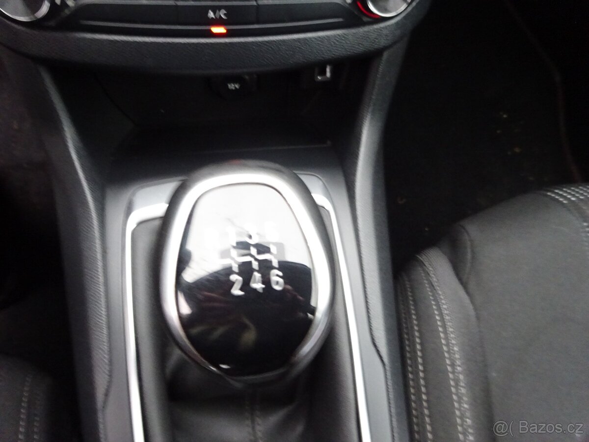 Peugeot 308 1,5 HDi - 12