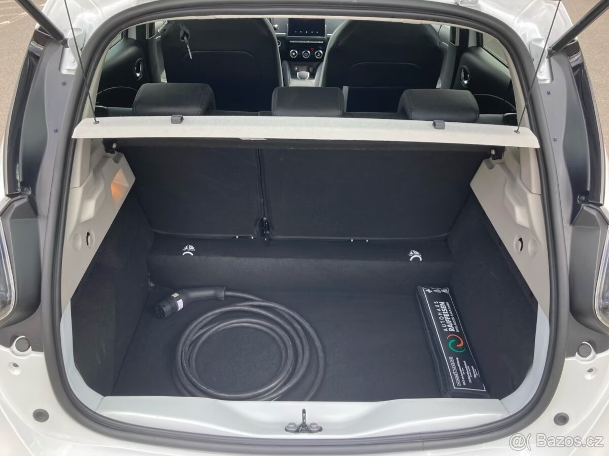 RENAULT ZOE R135, 52kWh, PLNÁ VÝBAVA, CCS, SOH 91% - 12