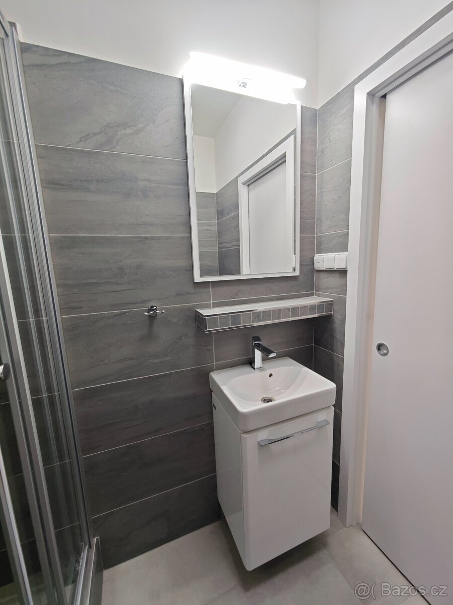 Pronájem bytu 1+1 Vsetín-Sychrov - 12