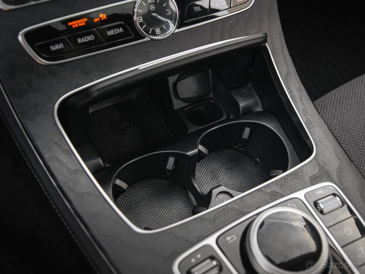 Mercedes-Benz Třídy E, 220D 4Matic 2,0/142kW Tažné - 12