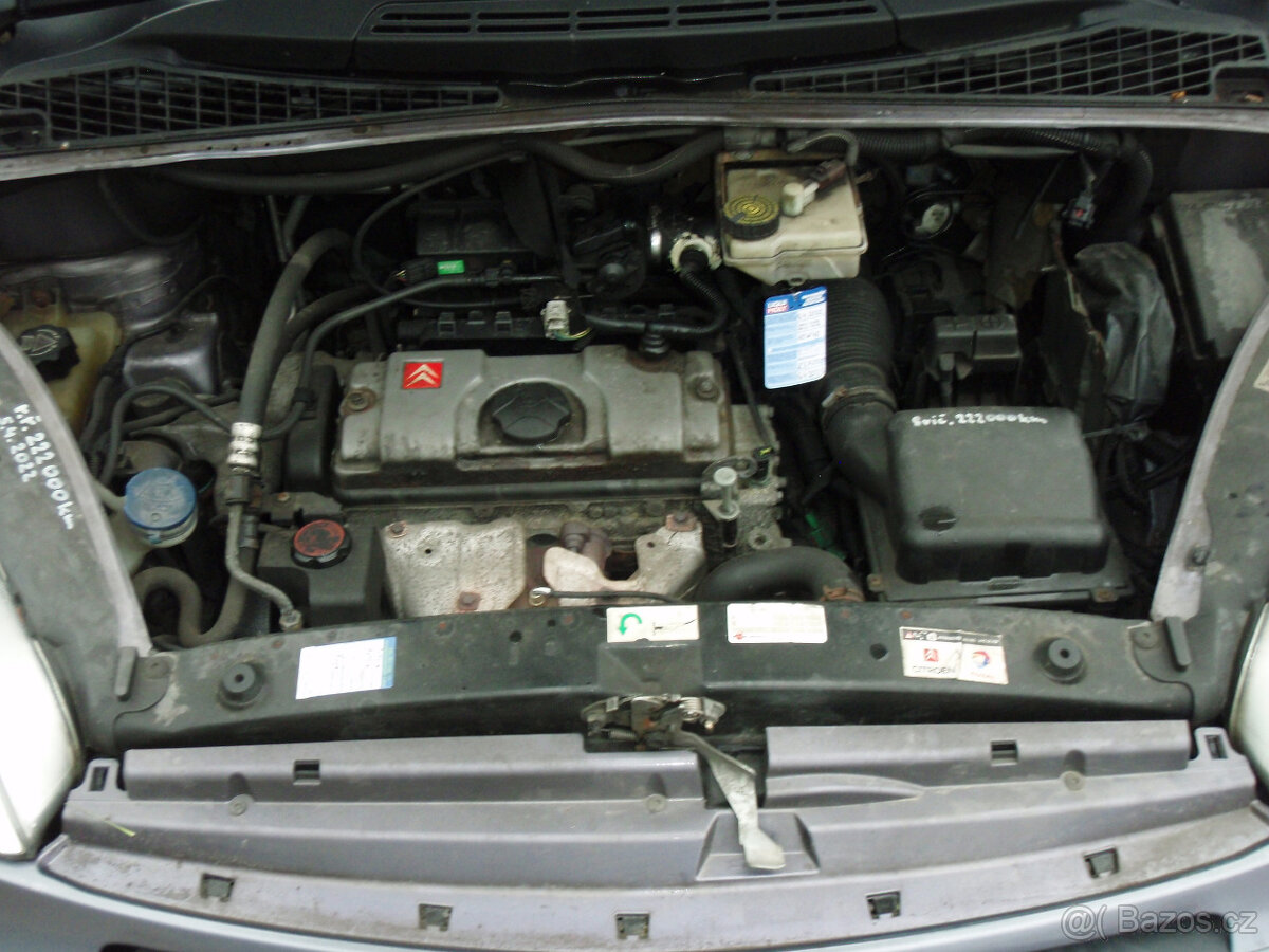 CITROEN XSARA PICASSO 1.6i 8V rv 2005 - 12