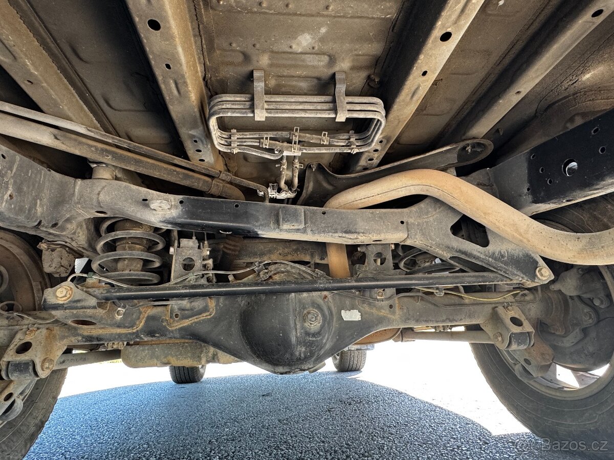 Toyota Land cruiser 120 3,0 122KW pôvodný lak/Top bez hrdze - 12