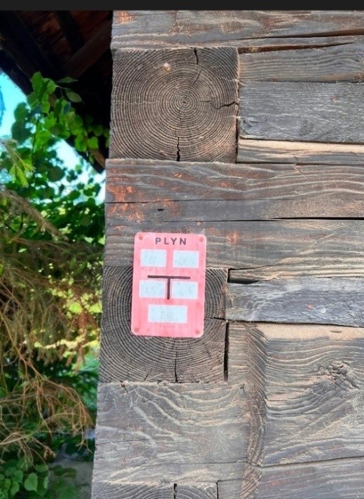 DREVENICA S POZEMKOM blízko Terchovej - NA PREDAJ - 12