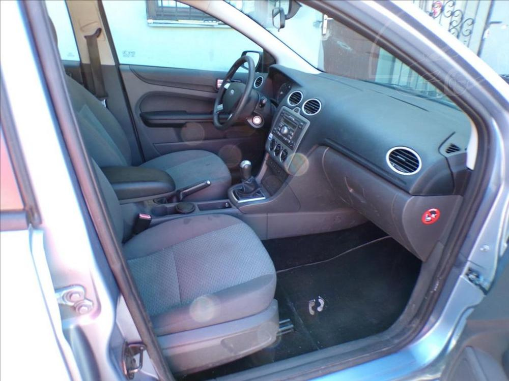 Ford Focus 1,8 16V KLIMATIZACE - 12