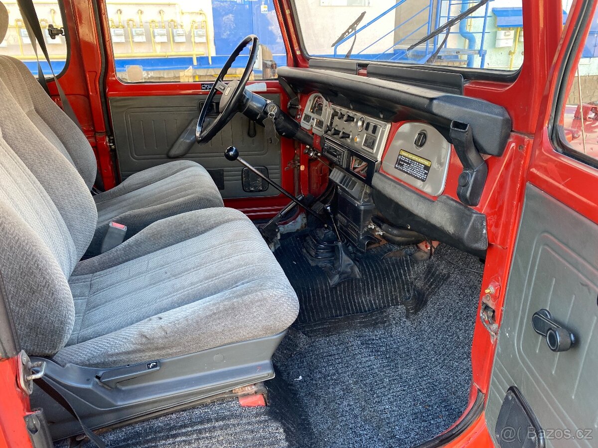 Toyota Land Cruiser BJ45 LV - 12