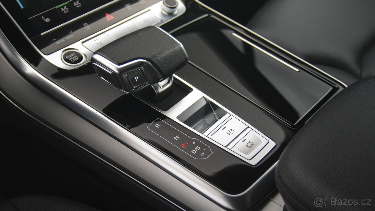 Audi Q7, Quattro 3,0TDI/170kW 7.míst ČR - 12