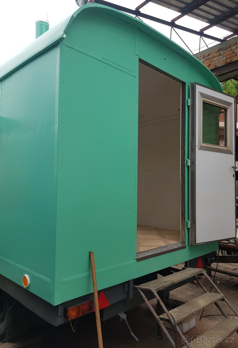 Maringotka Orličan - 12