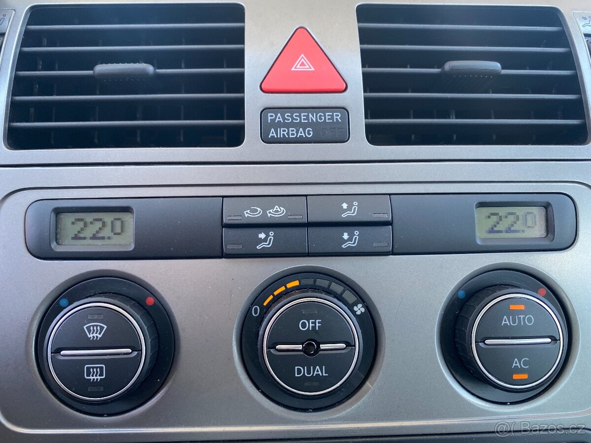 VW Touran 1,9 TDi Serviska, ALU, Tempomat - 12