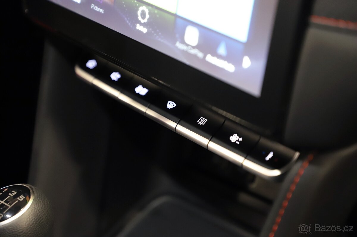 MG ZS 1.5 78kW 81tkm ALU 17" Manual - záruka Autodraft - 12