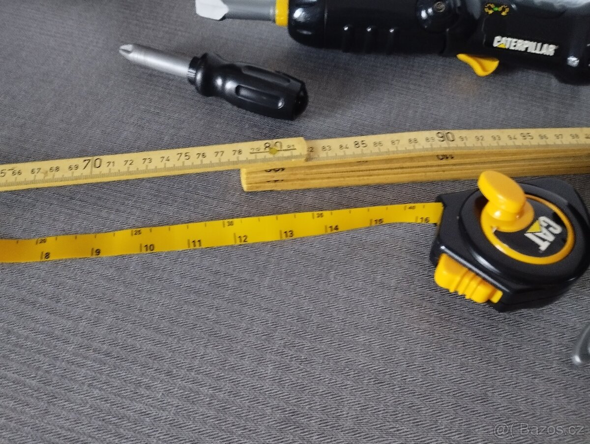 Dětský box na nářadí + nářadí - 12