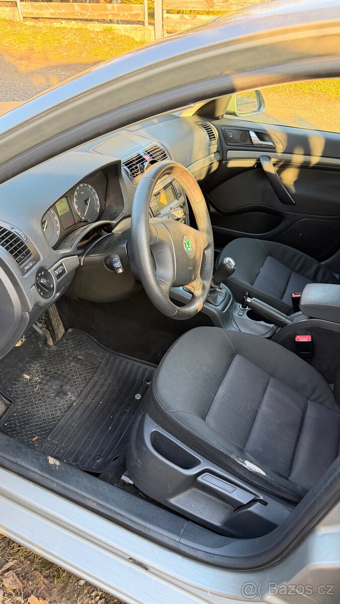 Škoda octavia 2 1.9 tdi - 12