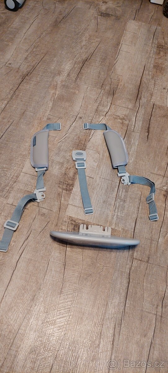 KinderKraft YUMMY jídelní židlička - 12