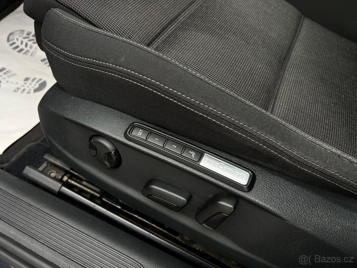 VW Passat B8 2.0 TDI DSG 4Motion - 12