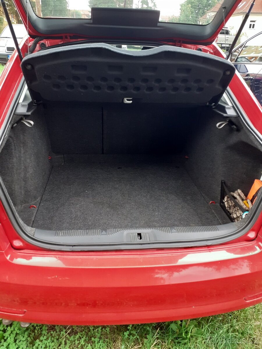 Octavia 2 facelift 1,9 77kw. - 12