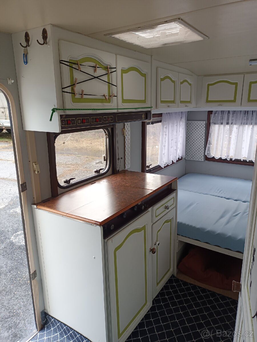 Knaus Azur 475 - 12