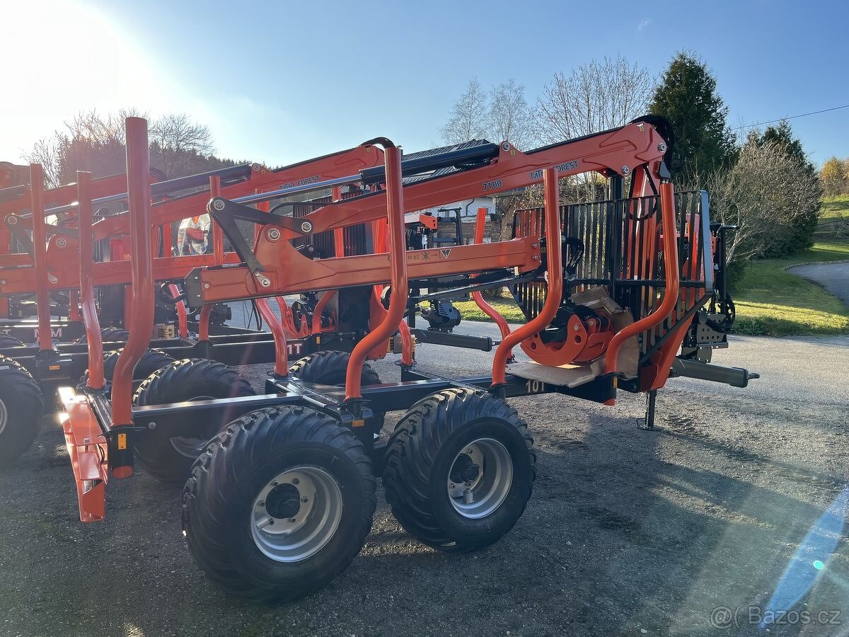 Vyvažecí vlek vyvažečka, vývozka MTM 10T Ruka 6.6m - 12