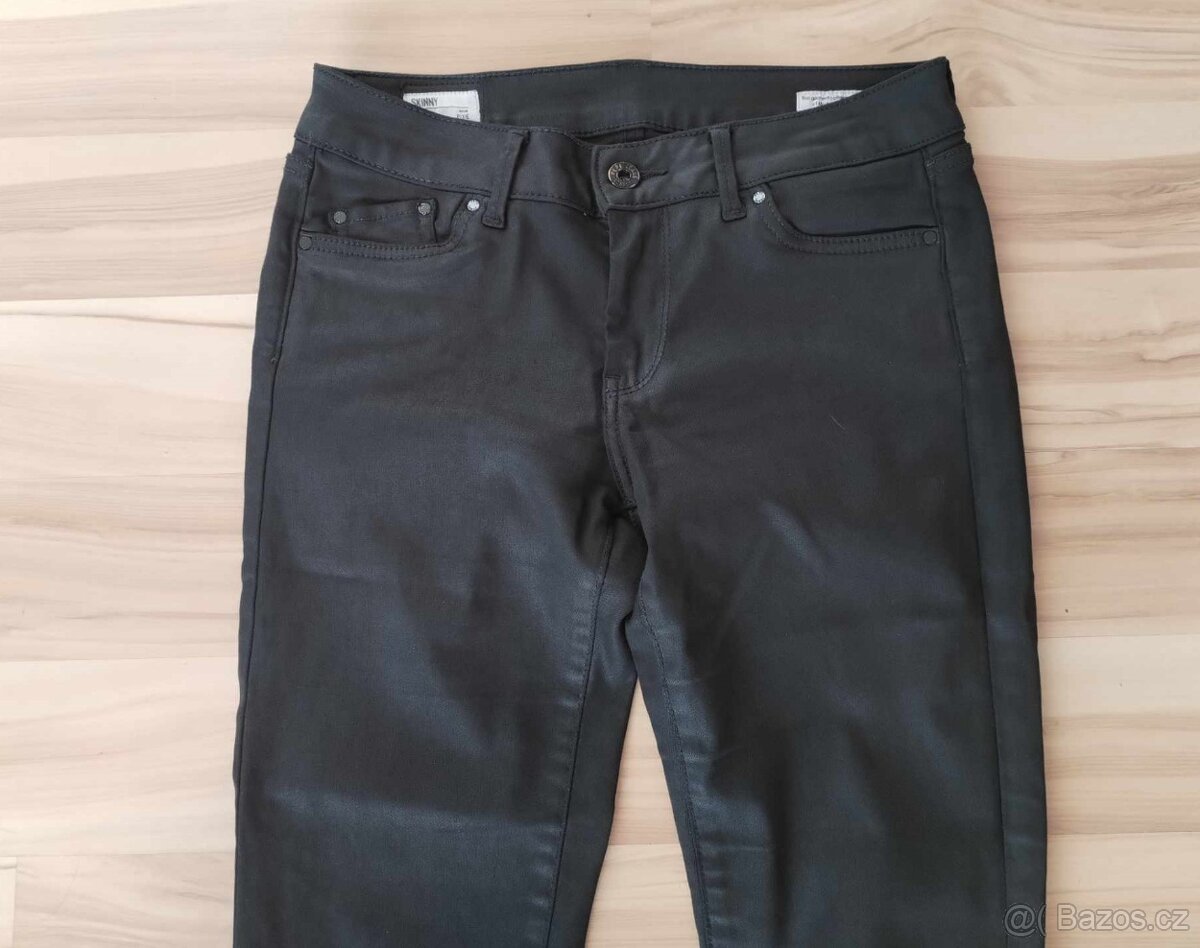 Dámské značkové oblečení S-Pepe Jeans, Naketano, Levis - 12